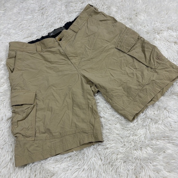 REI Other - REI Men’s khaki hiking Cargo Shorts Size XL